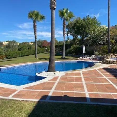 Palm Tree Golfers Retreat With Private Pool