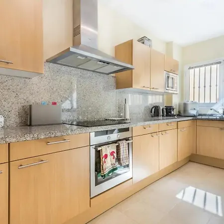 Palm Tree Golfers Retreat With Private Pool Apartment
